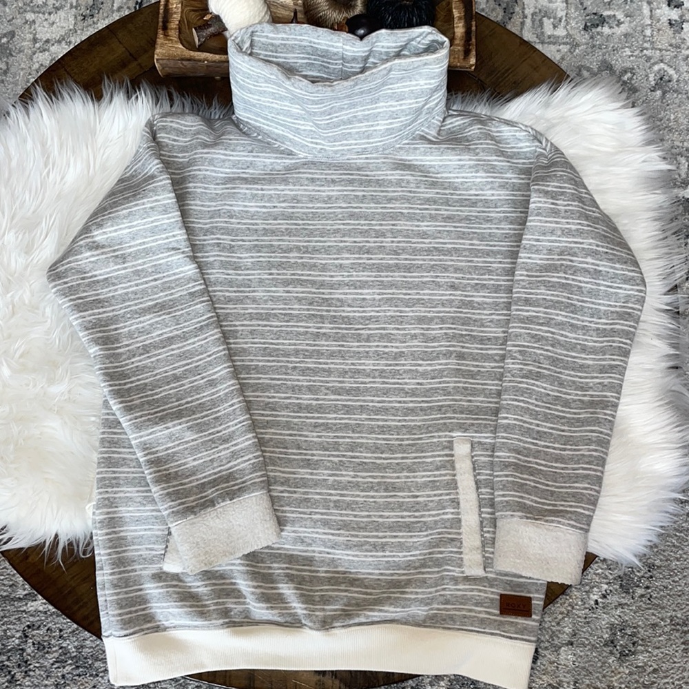 Roxy sweatshirt, Size S